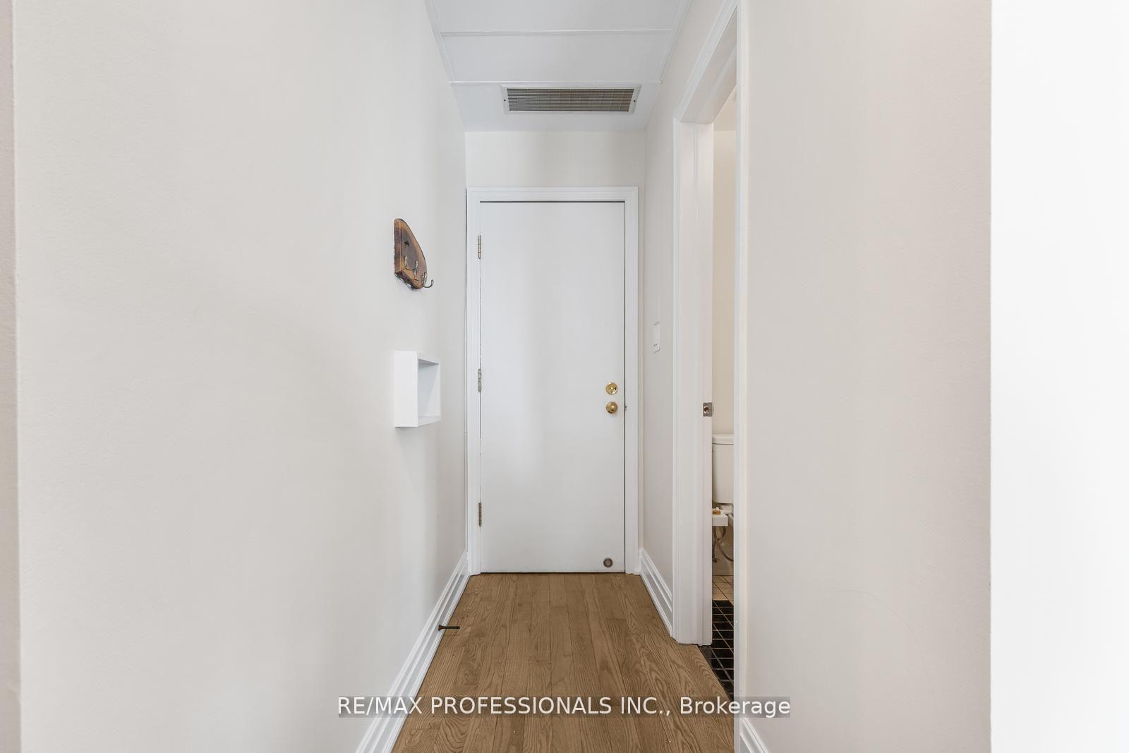 Photo 17 of Unit C, 253 Wellesley Street, Toronto, Cabbagetown-South St. James Town — HOMEH