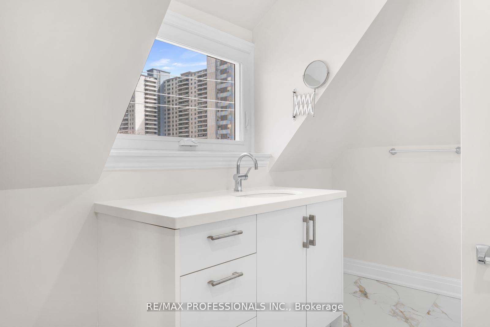 Photo 28 of Unit C, 253 Wellesley Street, Toronto, Cabbagetown-South St. James Town — HOMEH
