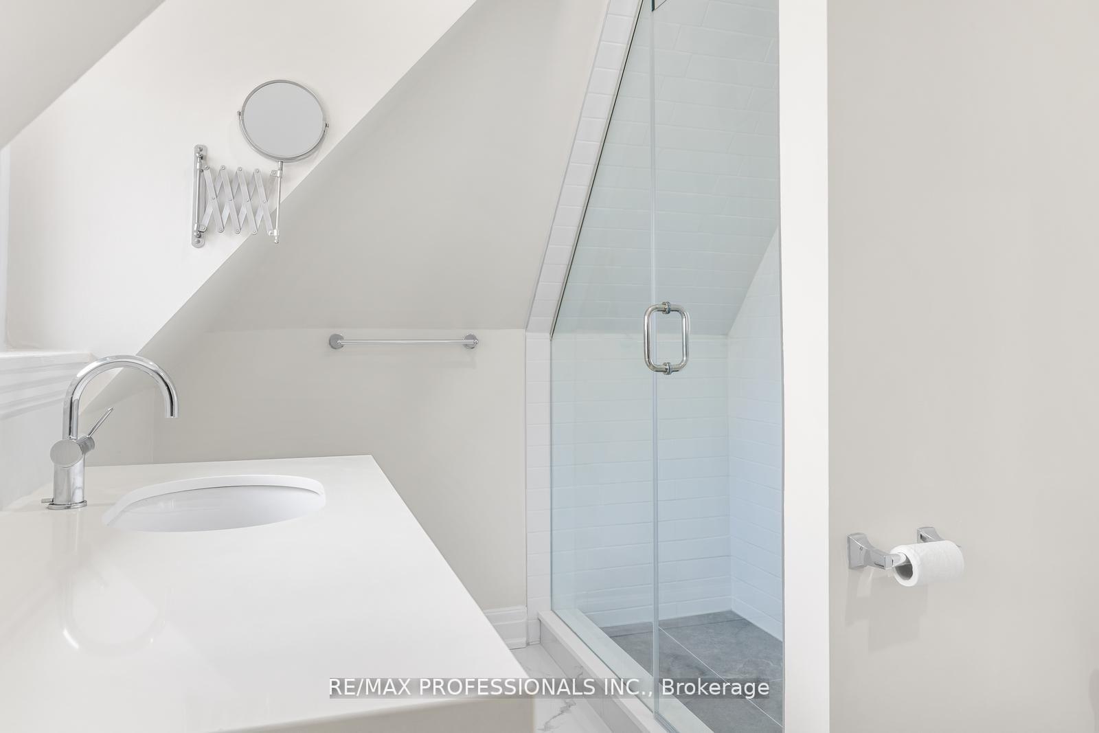 Photo 29 of Unit C, 253 Wellesley Street, Toronto, Cabbagetown-South St. James Town — HOMEH