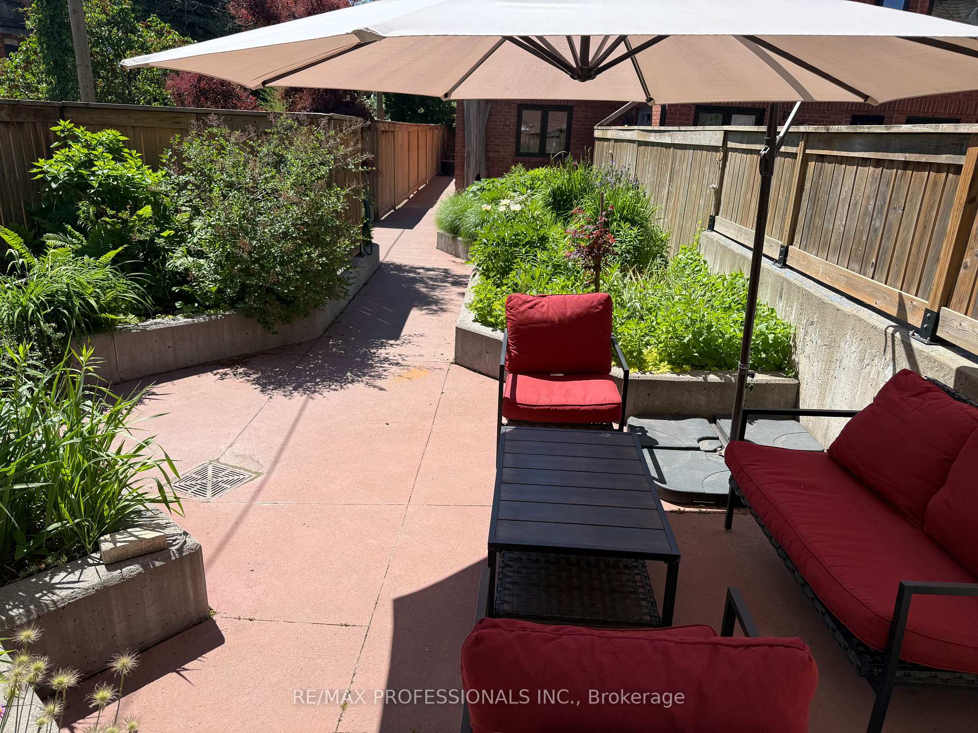 Photo 33 of Unit C, 253 Wellesley Street, Toronto, Cabbagetown-South St. James Town — HOMEH