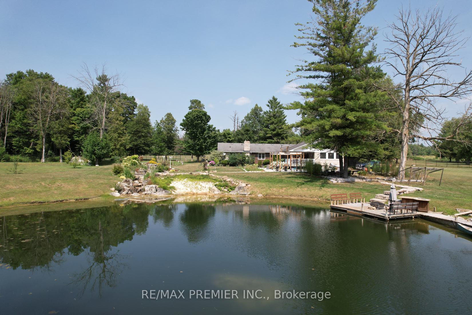 Photo 4 of 253 Morning Side Road, East Gwillimbury, Rural East Gwillimbury — HOMEH