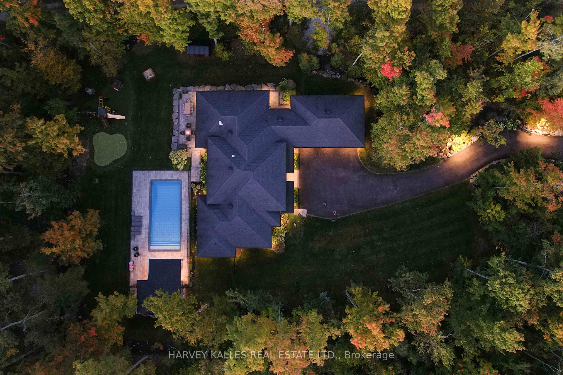 Photo 32 of 42 Windfield Drive W, Oro-Medonte, Rural Oro-Medonte — HOMEH
