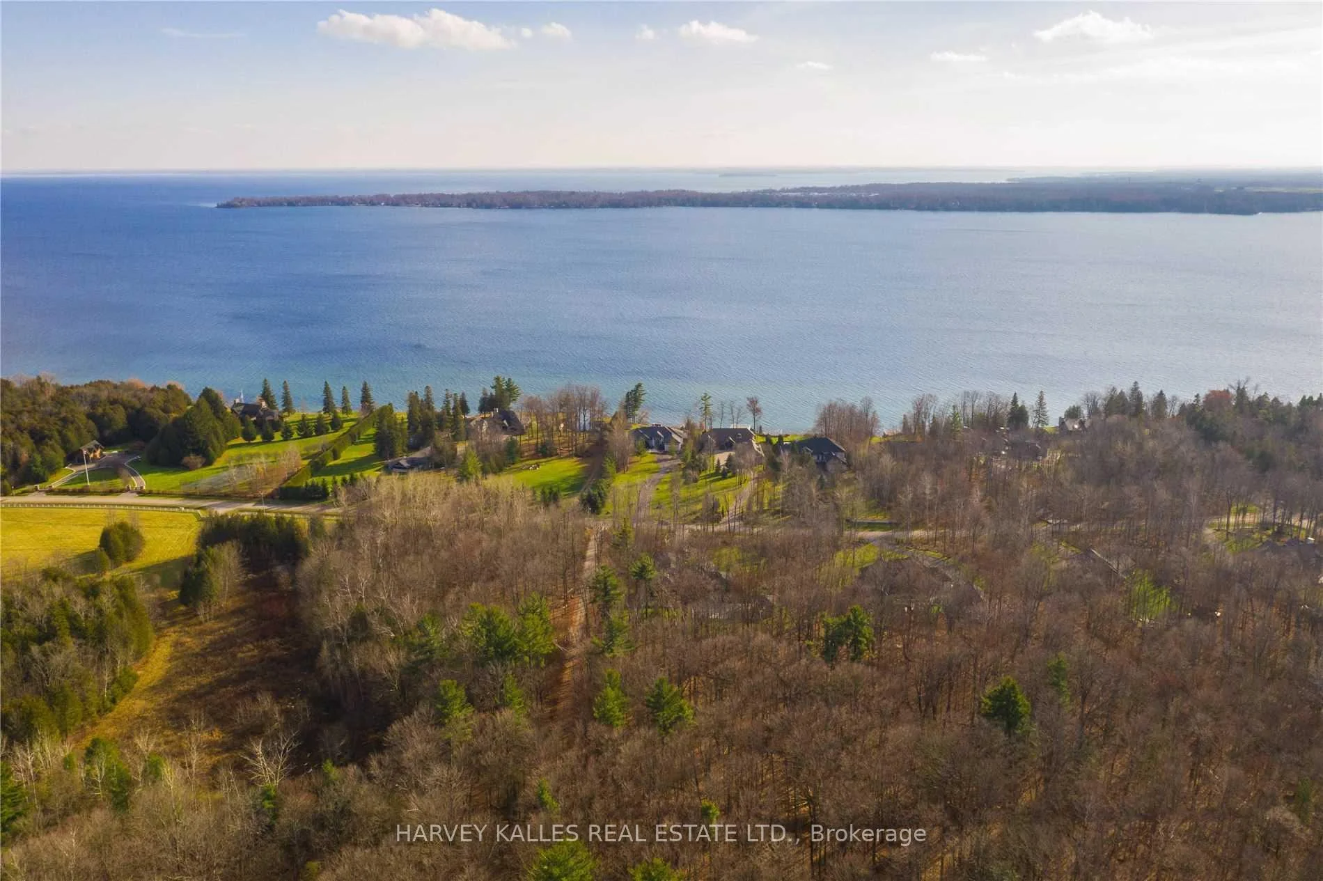 Photo 3 of 42 Windfield Drive W, Oro-Medonte, Rural Oro-Medonte — HOMEH