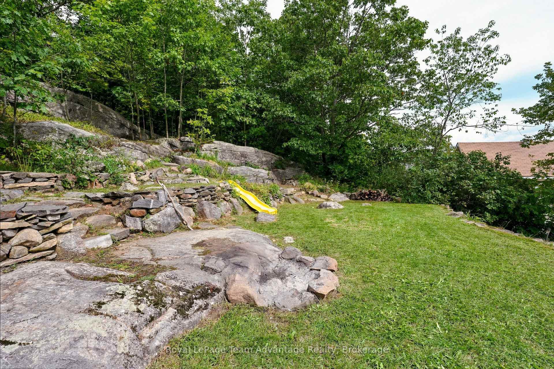 Photo 28 of 65 Isabella Street, Parry Sound — HOMEH