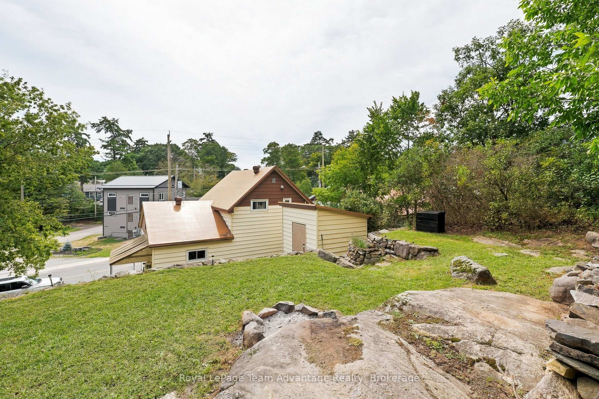 Photo 29 of 65 Isabella Street, Parry Sound — HOMEH