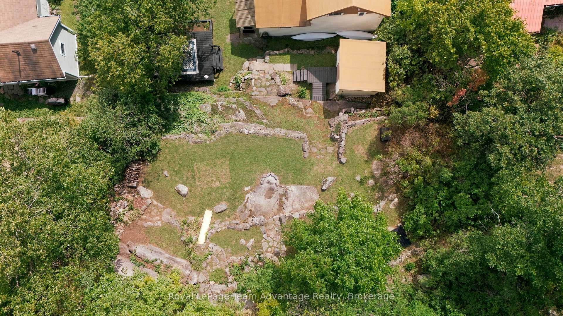 Photo 38 of 65 Isabella Street, Parry Sound — HOMEH