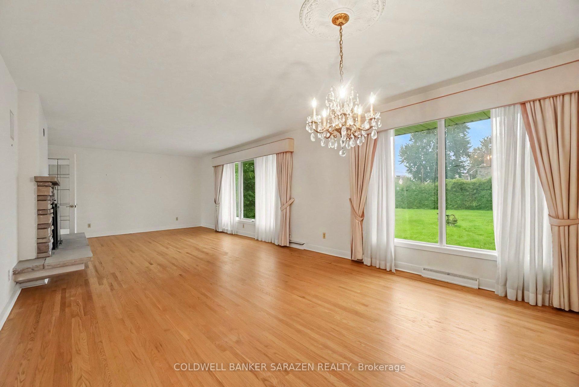 Photo 2 of 23 Elma Street, Ottawa, Blossom Park/Kemp Park/Findlay Creek — HOMEH