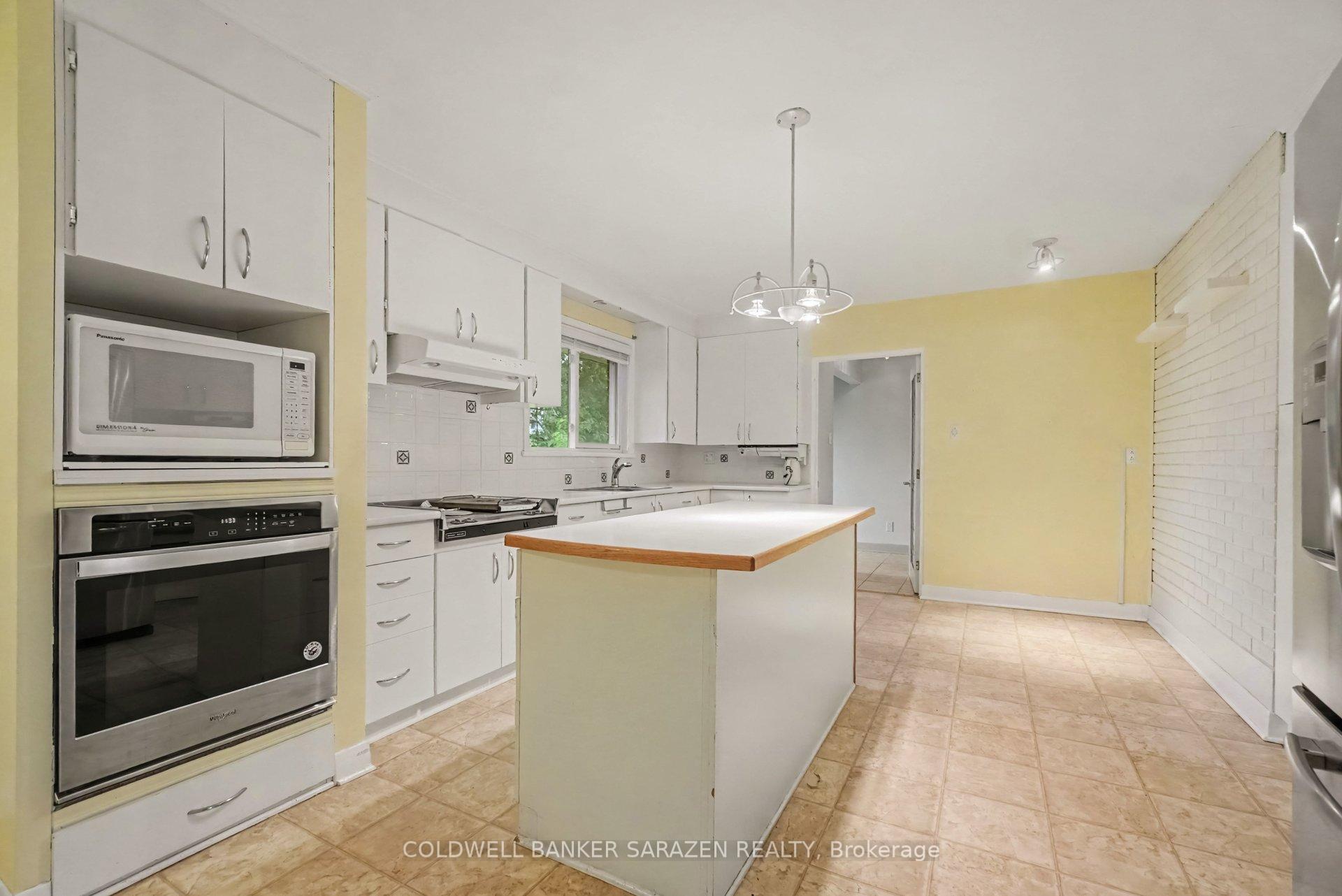 Photo 5 of 23 Elma Street, Ottawa, Blossom Park/Kemp Park/Findlay Creek — HOMEH
