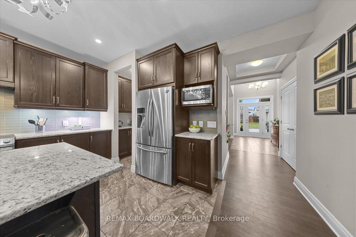 Photo 13 of 279 Sceptre Way S, Ottawa, Kanata - Emerald Meadows/Trailwest — HOMEH
