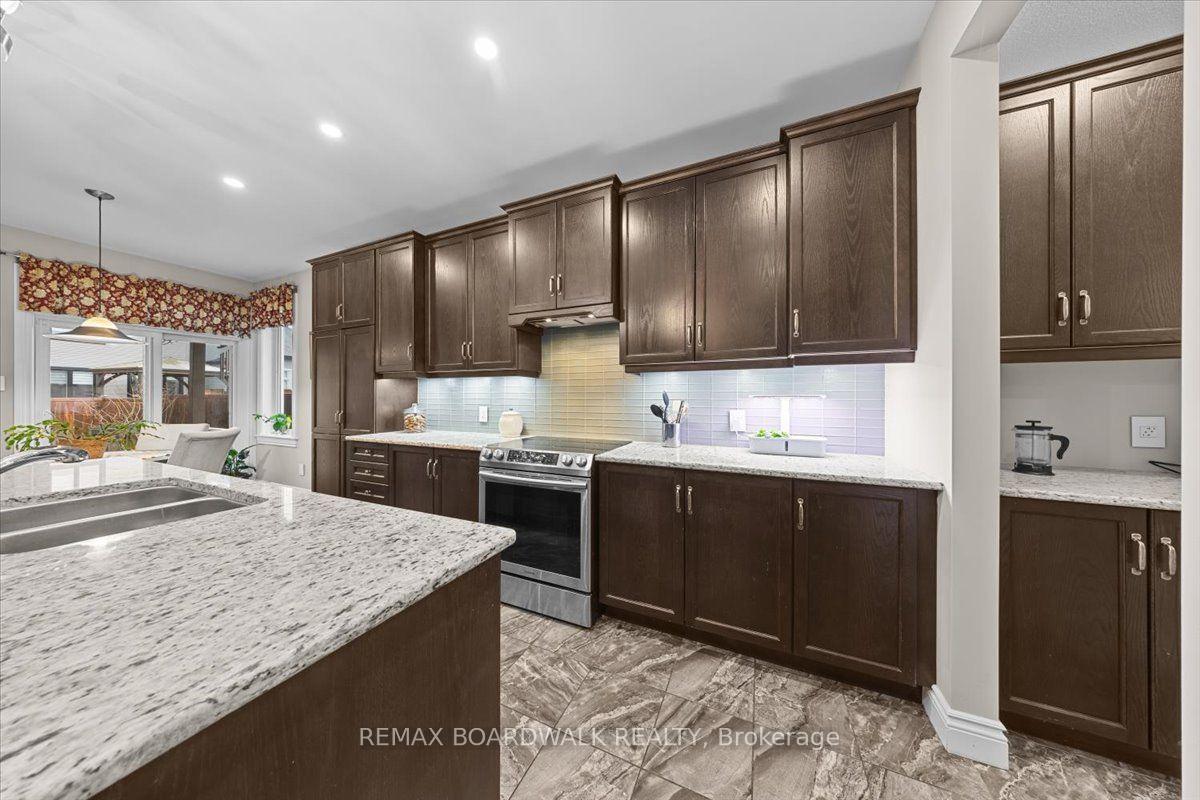 Photo 14 of 279 Sceptre Way S, Ottawa, Kanata - Emerald Meadows/Trailwest — HOMEH