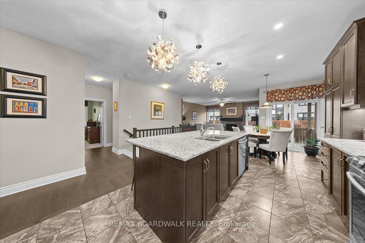Photo 16 of 279 Sceptre Way S, Ottawa, Kanata - Emerald Meadows/Trailwest — HOMEH