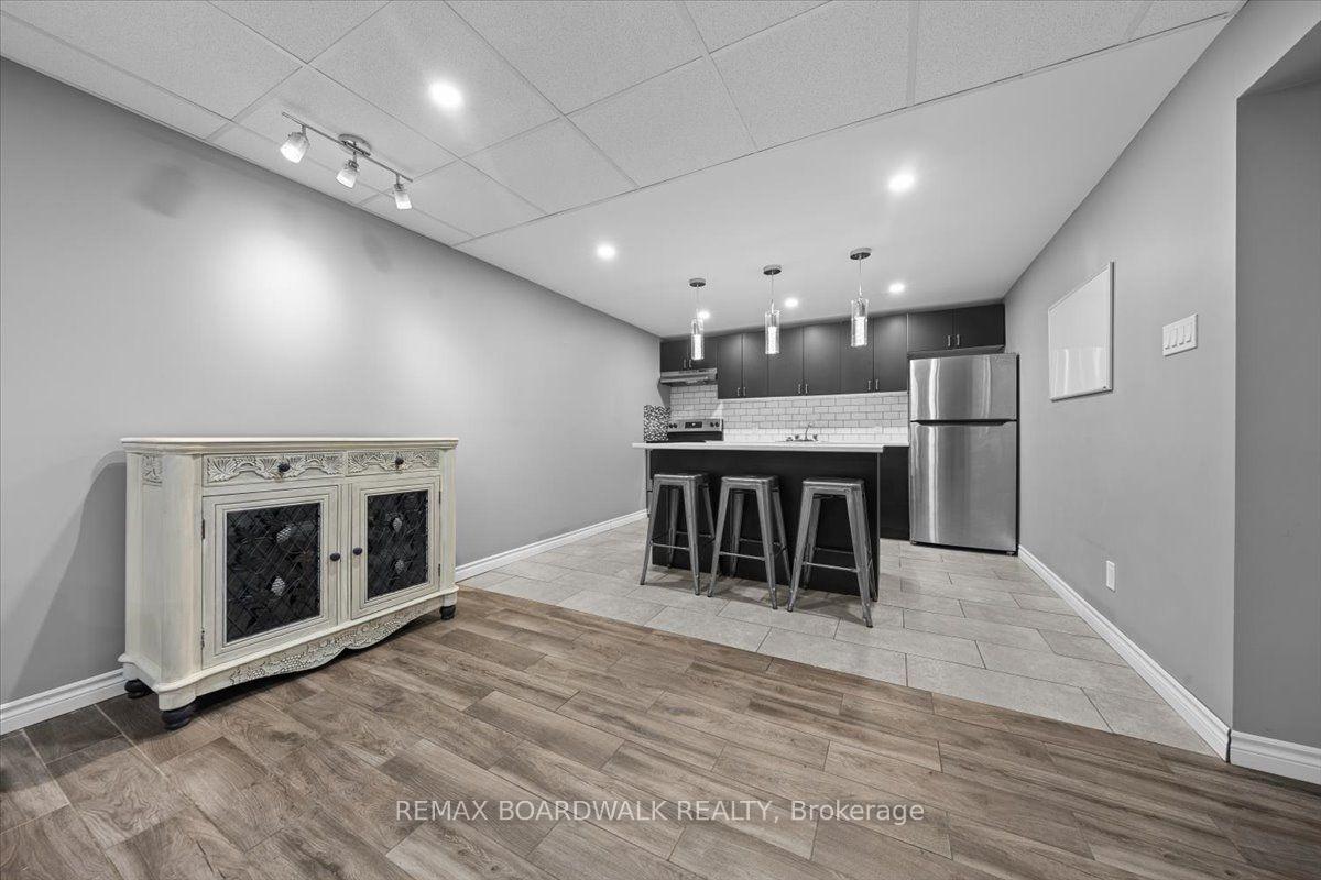 Photo 33 of 279 Sceptre Way S, Ottawa, Kanata - Emerald Meadows/Trailwest — HOMEH