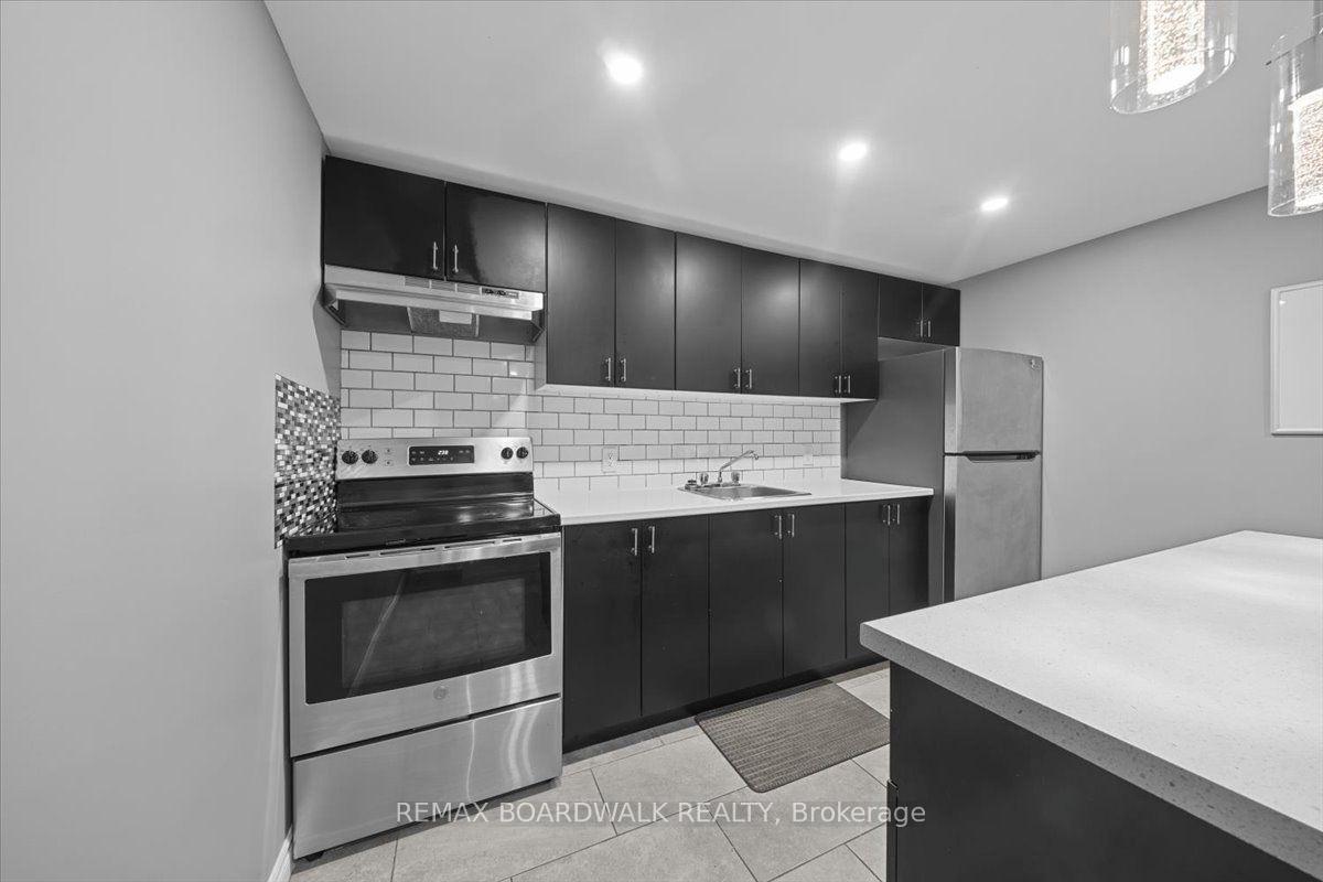 Photo 35 of 279 Sceptre Way S, Ottawa, Kanata - Emerald Meadows/Trailwest — HOMEH