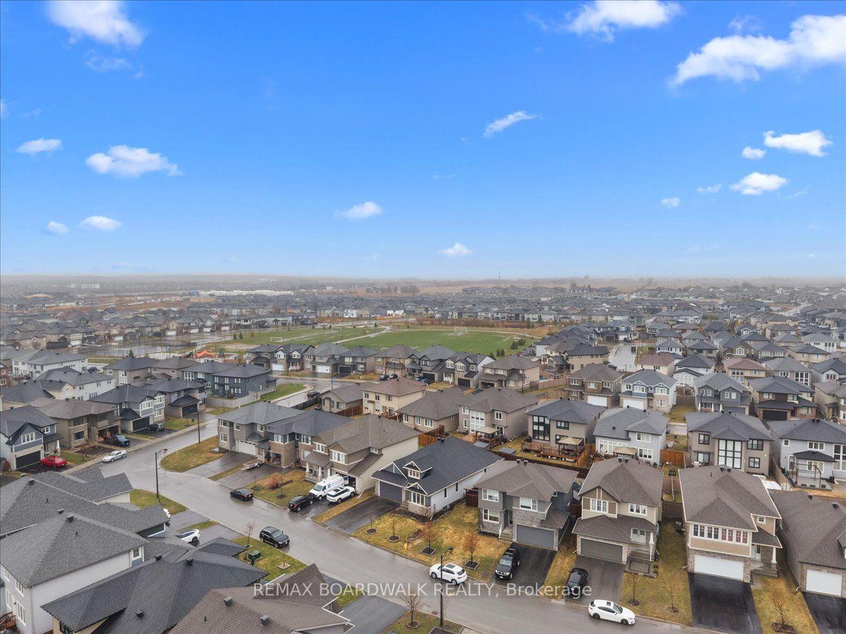 Photo 42 of 279 Sceptre Way S, Ottawa, Kanata - Emerald Meadows/Trailwest — HOMEH