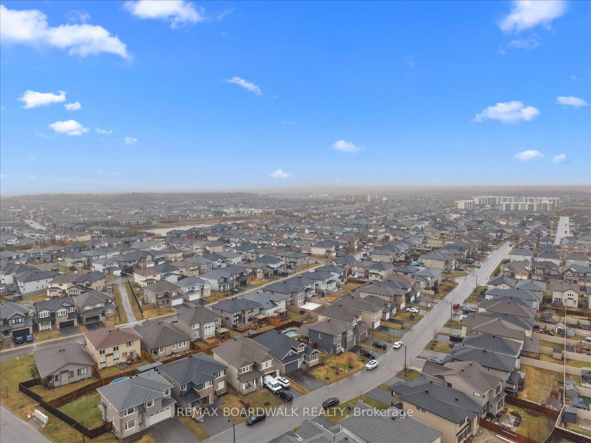 Photo 43 of 279 Sceptre Way S, Ottawa, Kanata - Emerald Meadows/Trailwest — HOMEH