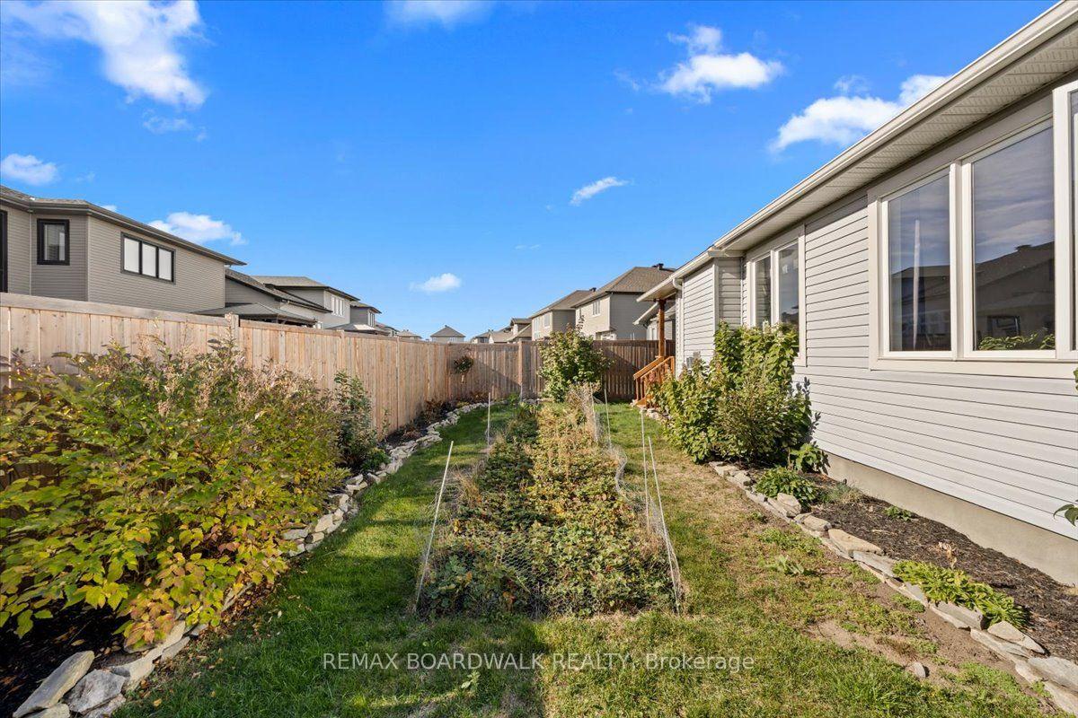 Photo 49 of 279 Sceptre Way S, Ottawa, Kanata - Emerald Meadows/Trailwest — HOMEH