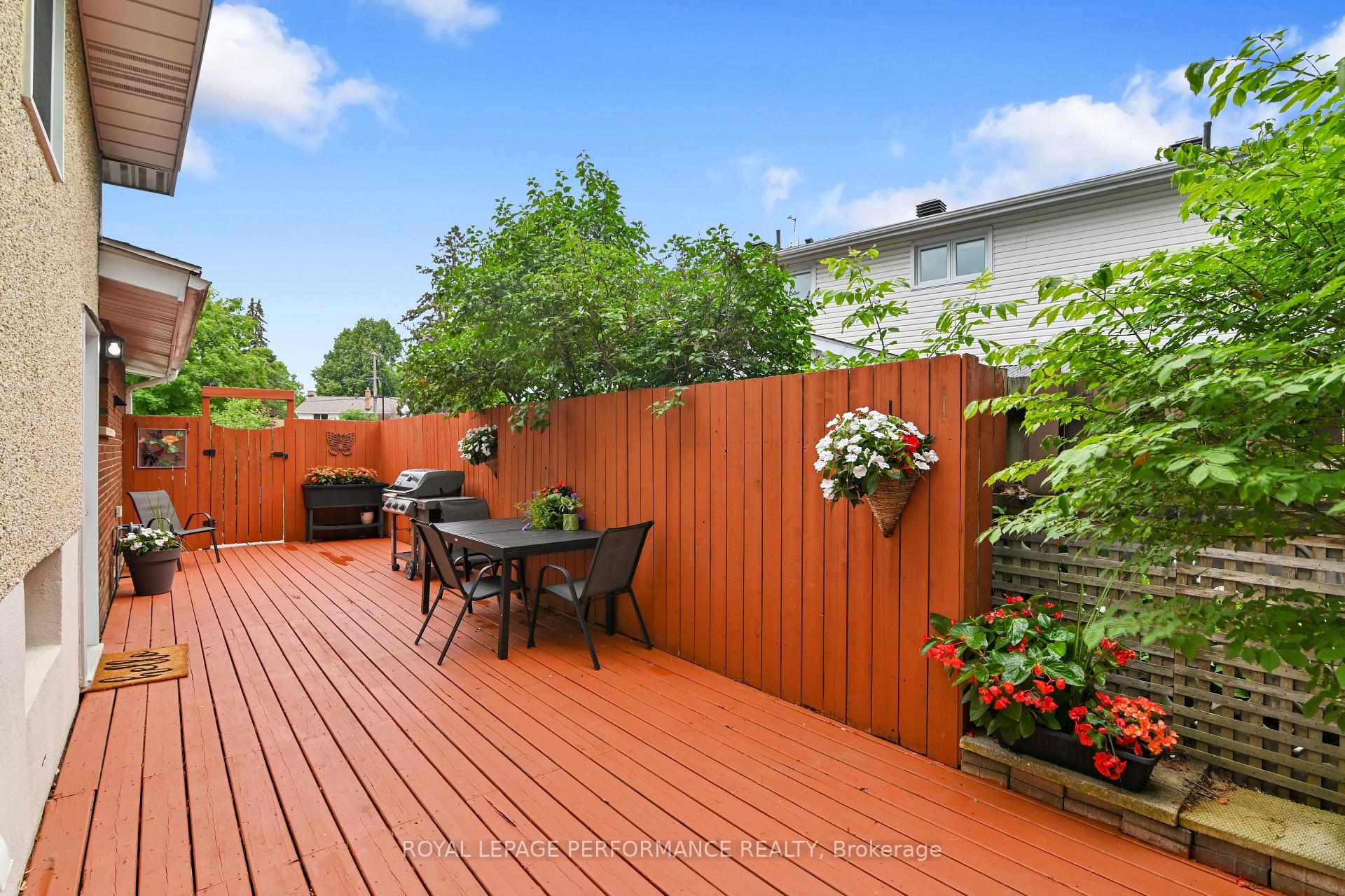 Photo 28 of 2376 Urbandale Drive, Ottawa, Elmvale Acres/Urbandale — HOMEH
