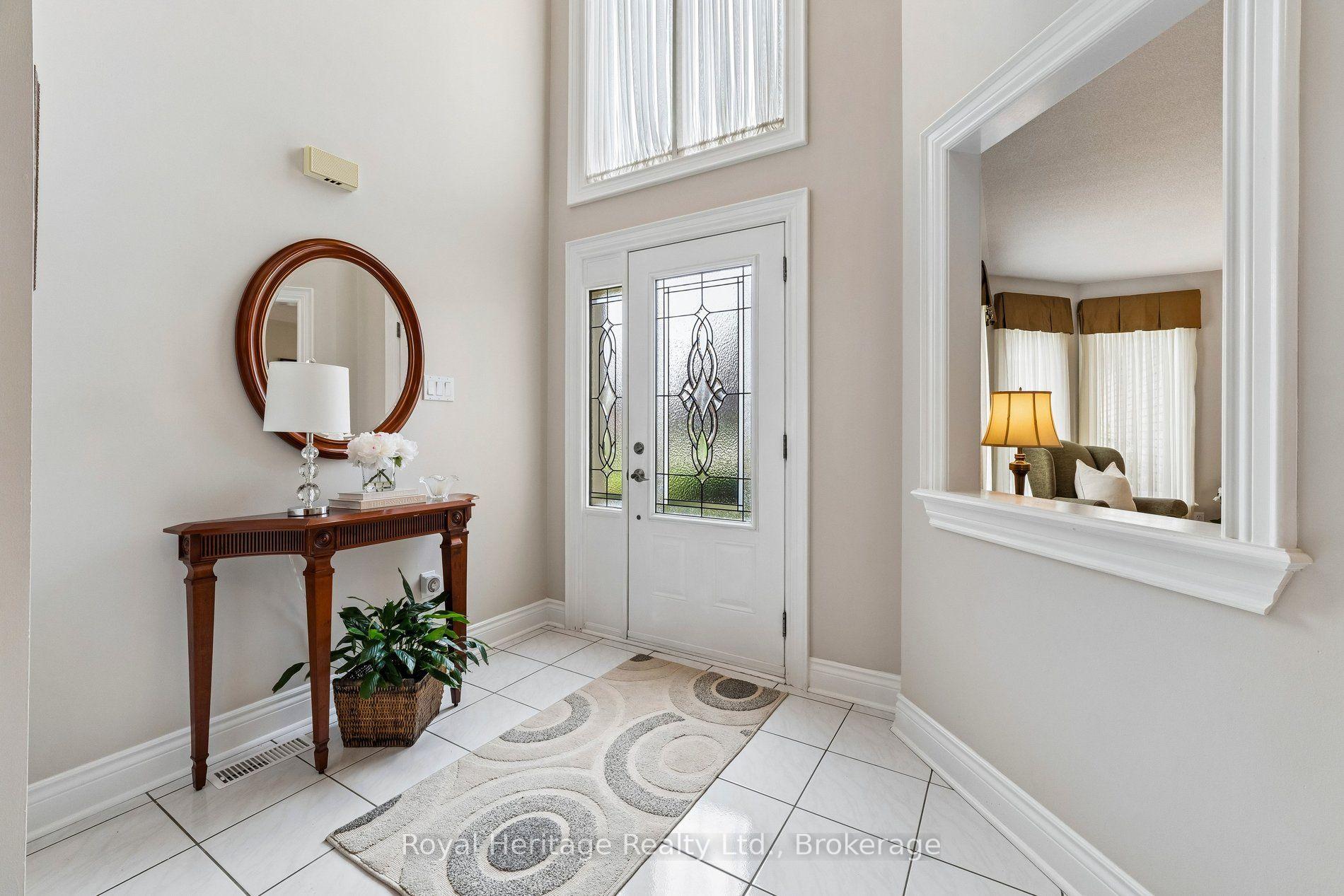 Photo 5 of 41 Winterberry Drive, Whitby, Rolling Acres — HOMEH