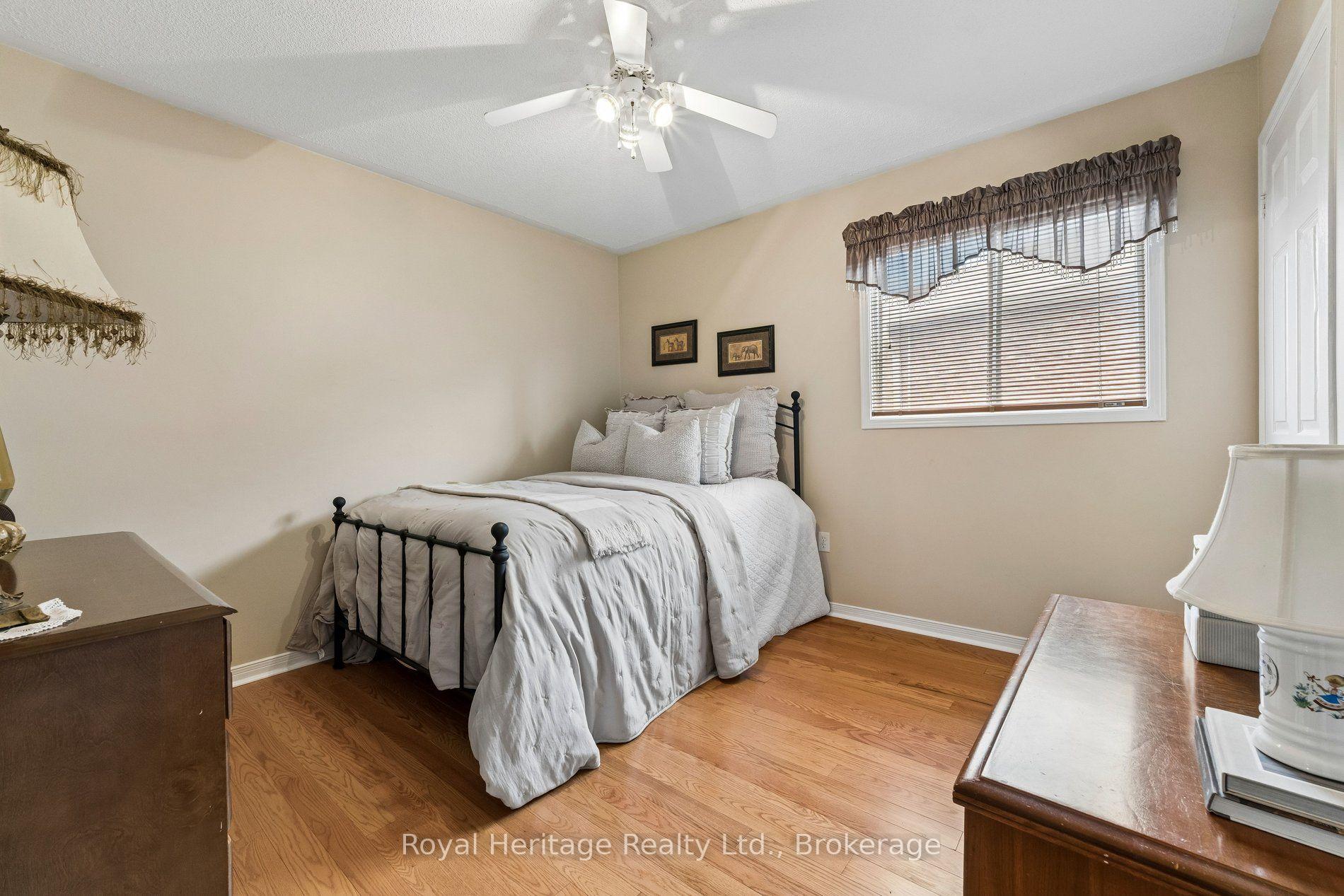 Photo 29 of 41 Winterberry Drive, Whitby, Rolling Acres — HOMEH