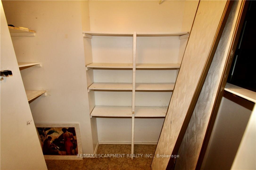 Photo 14 of Unit 802, 1964 Main Street W, Hamilton, Ainslie Wood — HOMEH