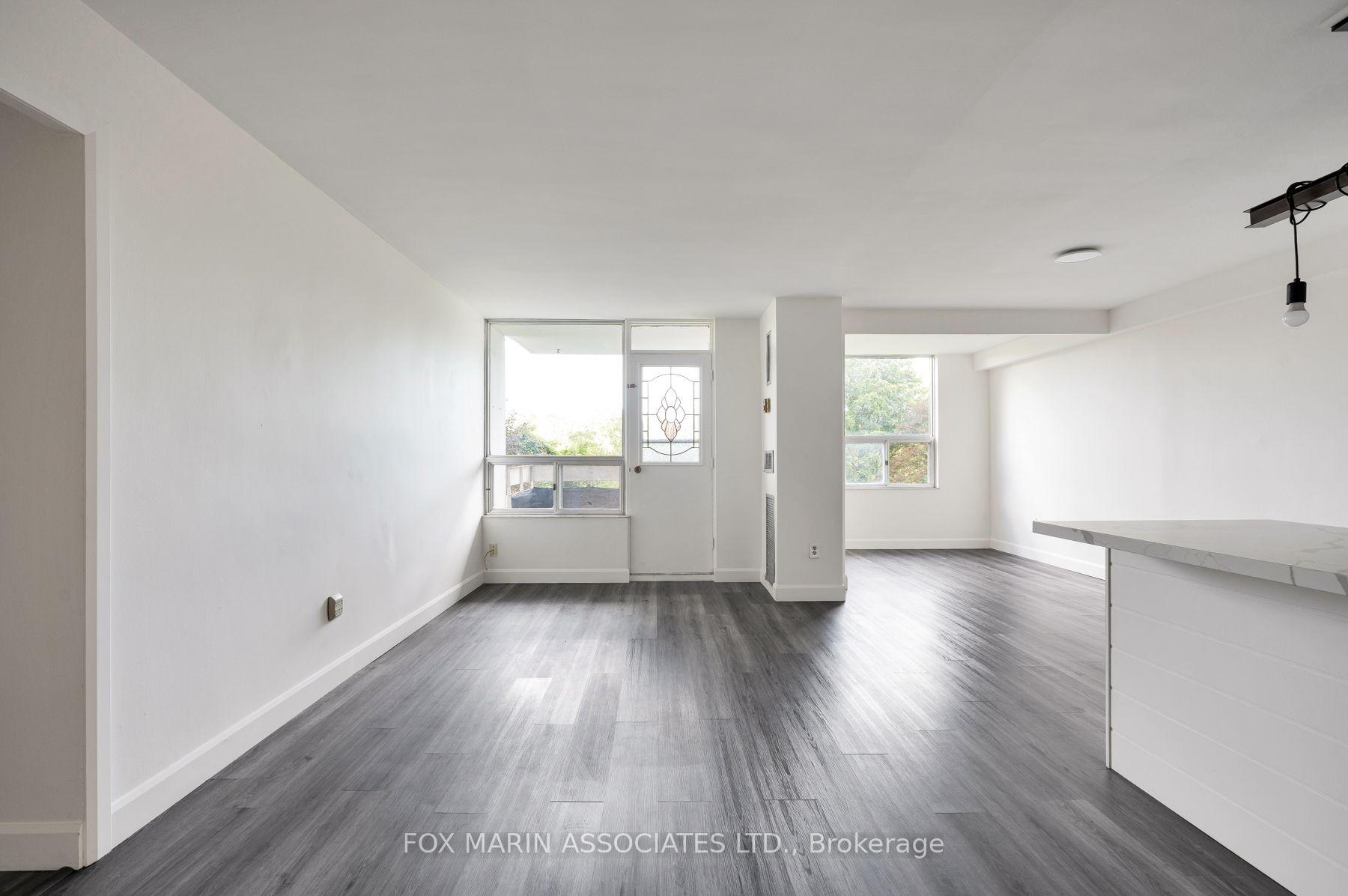 Photo 2 of Unit 312, 20 Edgecliff Golfway, Toronto, Flemingdon Park — HOMEH