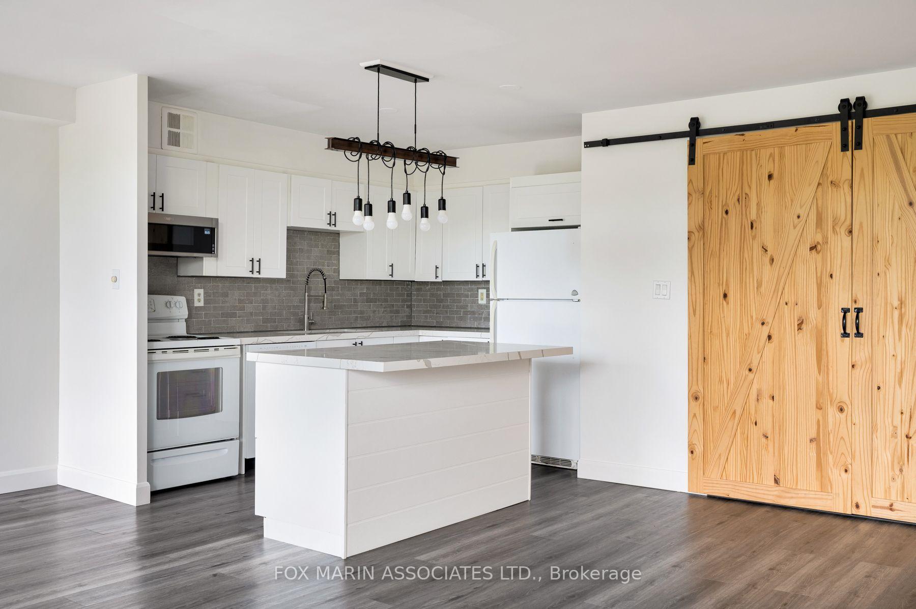 Photo 9 of Unit 312, 20 Edgecliff Golfway, Toronto, Flemingdon Park — HOMEH