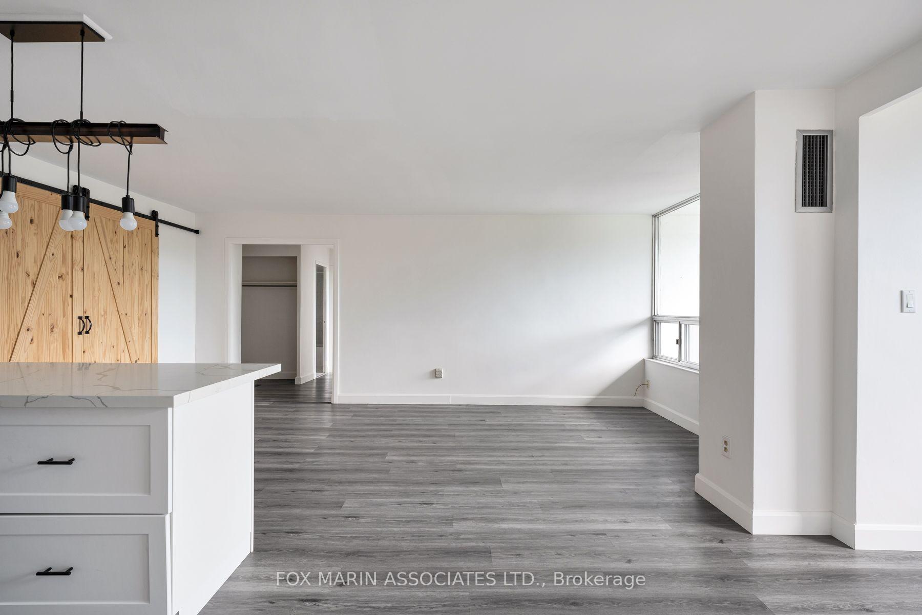 Photo 10 of Unit 312, 20 Edgecliff Golfway, Toronto, Flemingdon Park — HOMEH