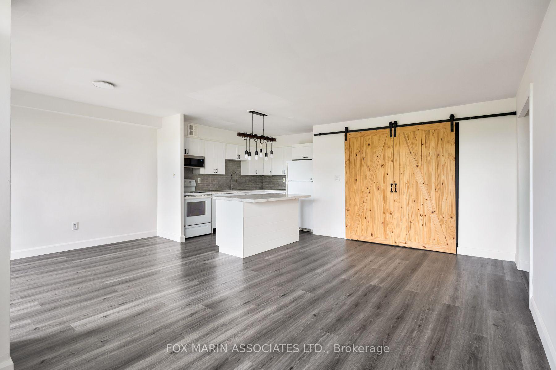 Photo 11 of Unit 312, 20 Edgecliff Golfway, Toronto, Flemingdon Park — HOMEH