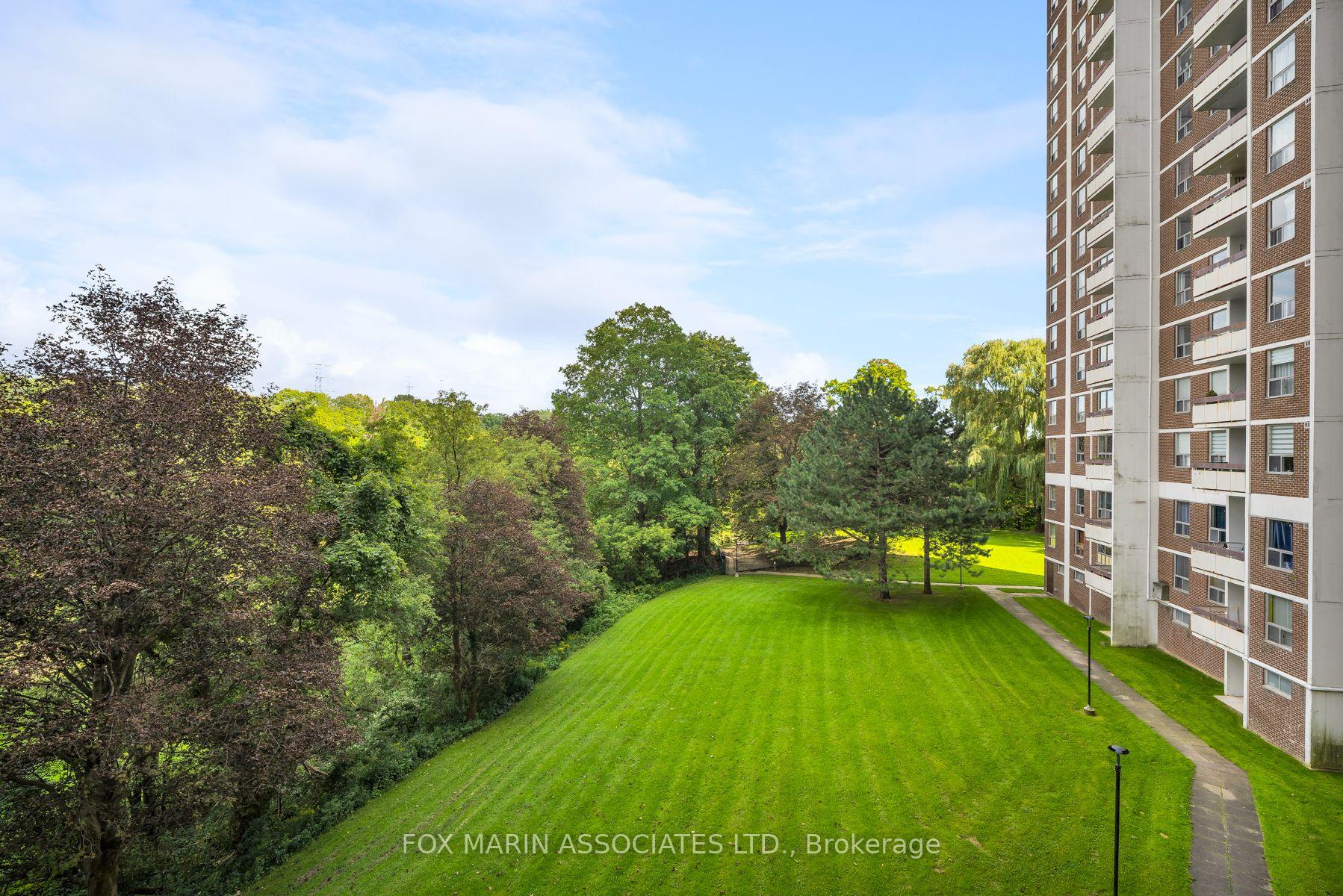 Photo 25 of Unit 312, 20 Edgecliff Golfway, Toronto, Flemingdon Park — HOMEH