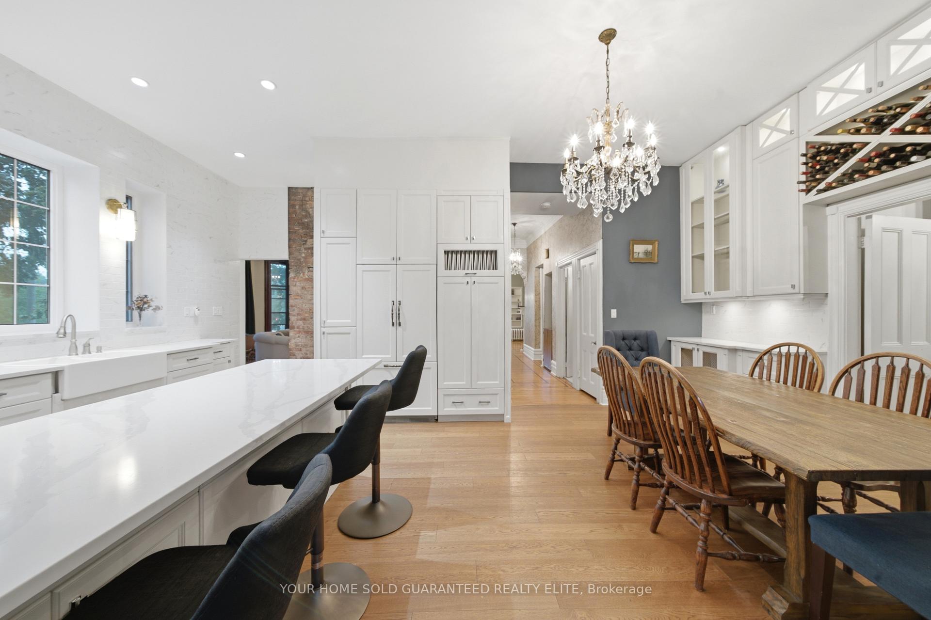 Photo 2 of 347 Queen Street S, Hamilton, Durand — HOMEH
