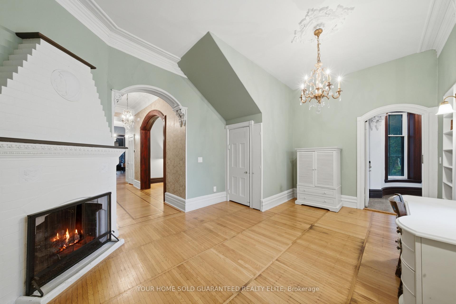Photo 8 of 347 Queen Street S, Hamilton, Durand — HOMEH