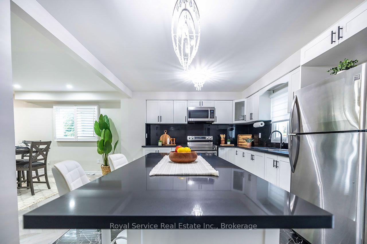 Photo 14 of 61 Adams Drive, Ajax, Central — HOMEH