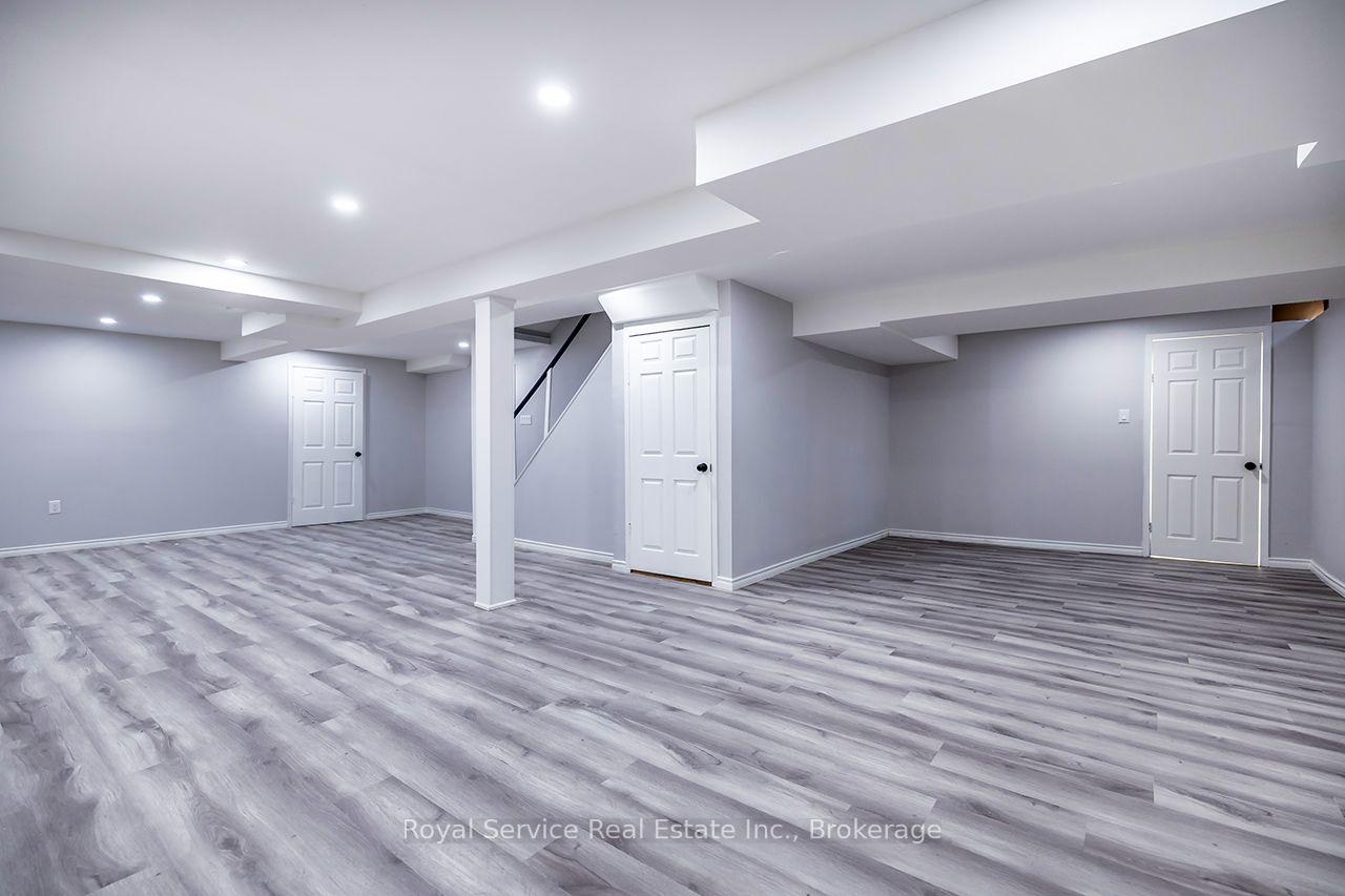 Photo 34 of 61 Adams Drive, Ajax, Central — HOMEH