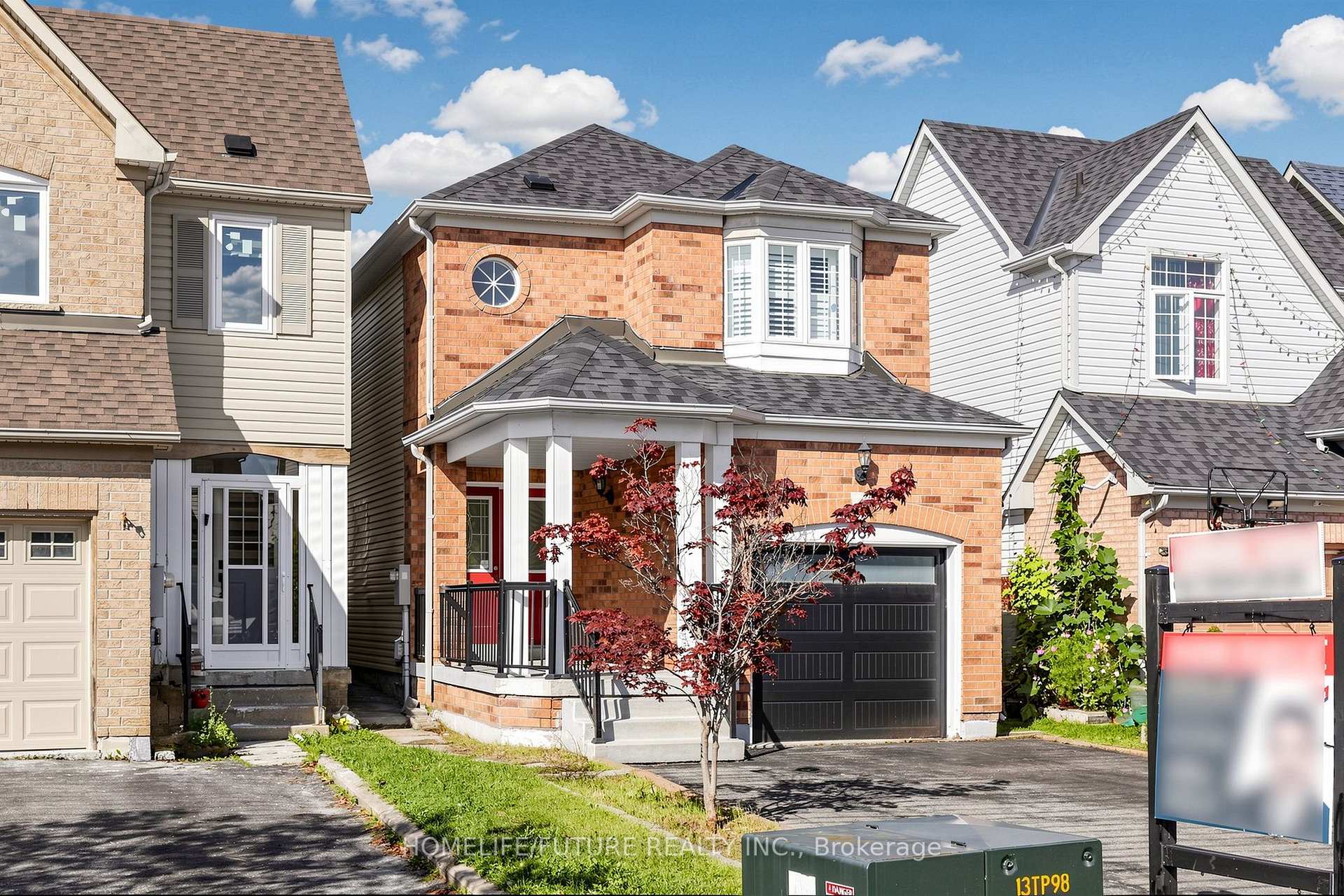 Photo 2 of 18 Holloway Road, Markham, Cedarwood — HOMEH