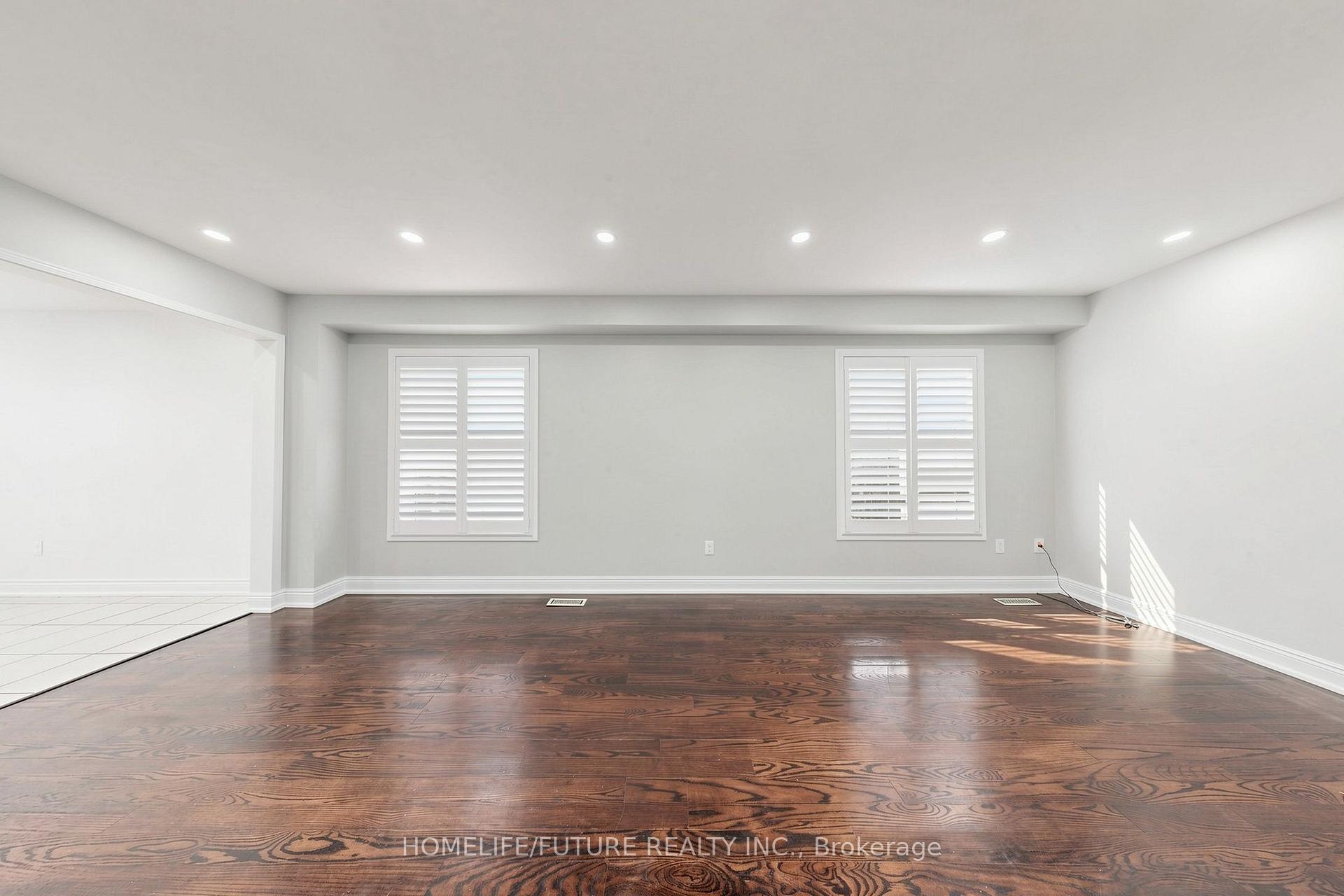 Photo 8 of 18 Holloway Road, Markham, Cedarwood — HOMEH