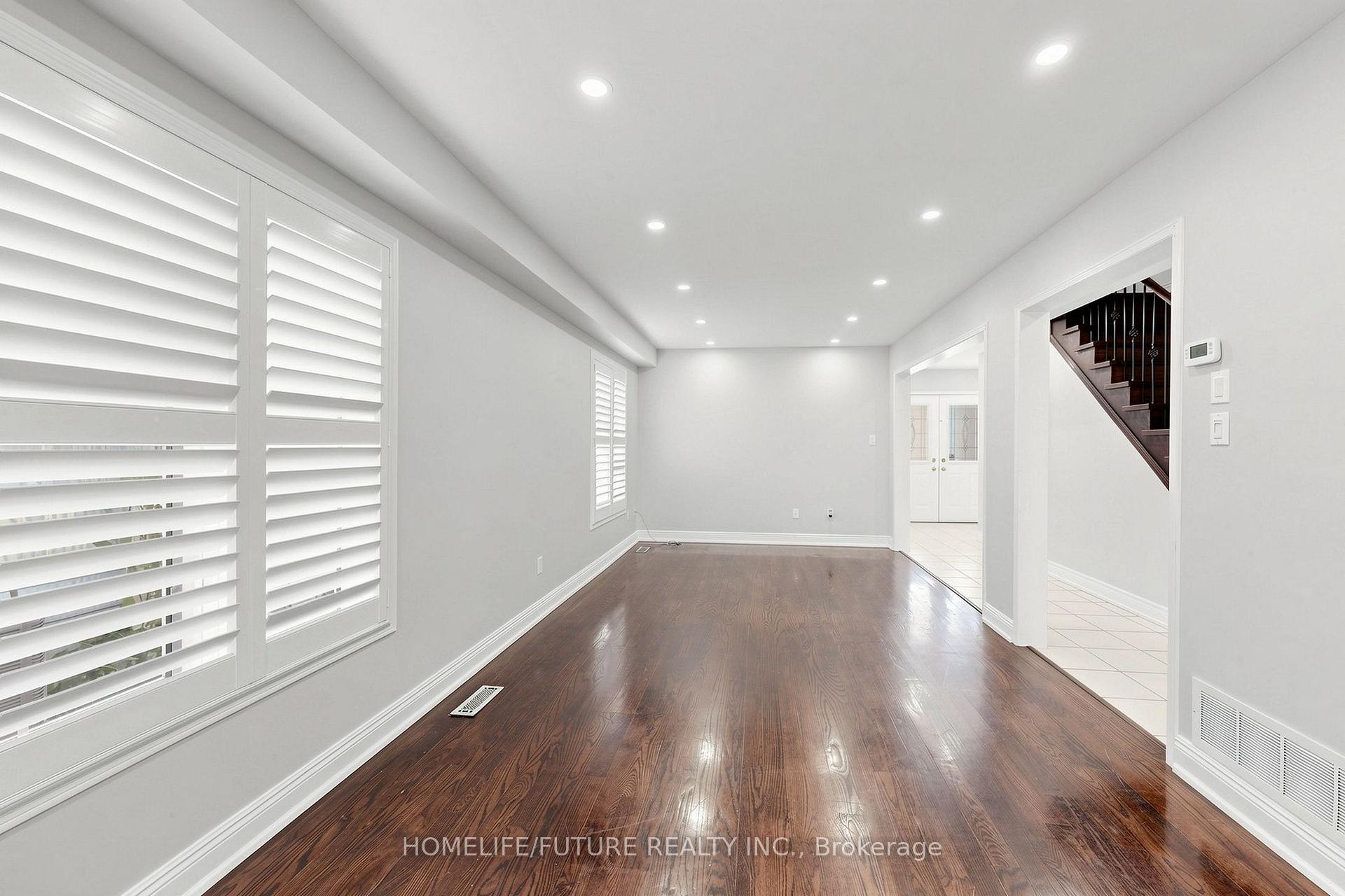 Photo 10 of 18 Holloway Road, Markham, Cedarwood — HOMEH
