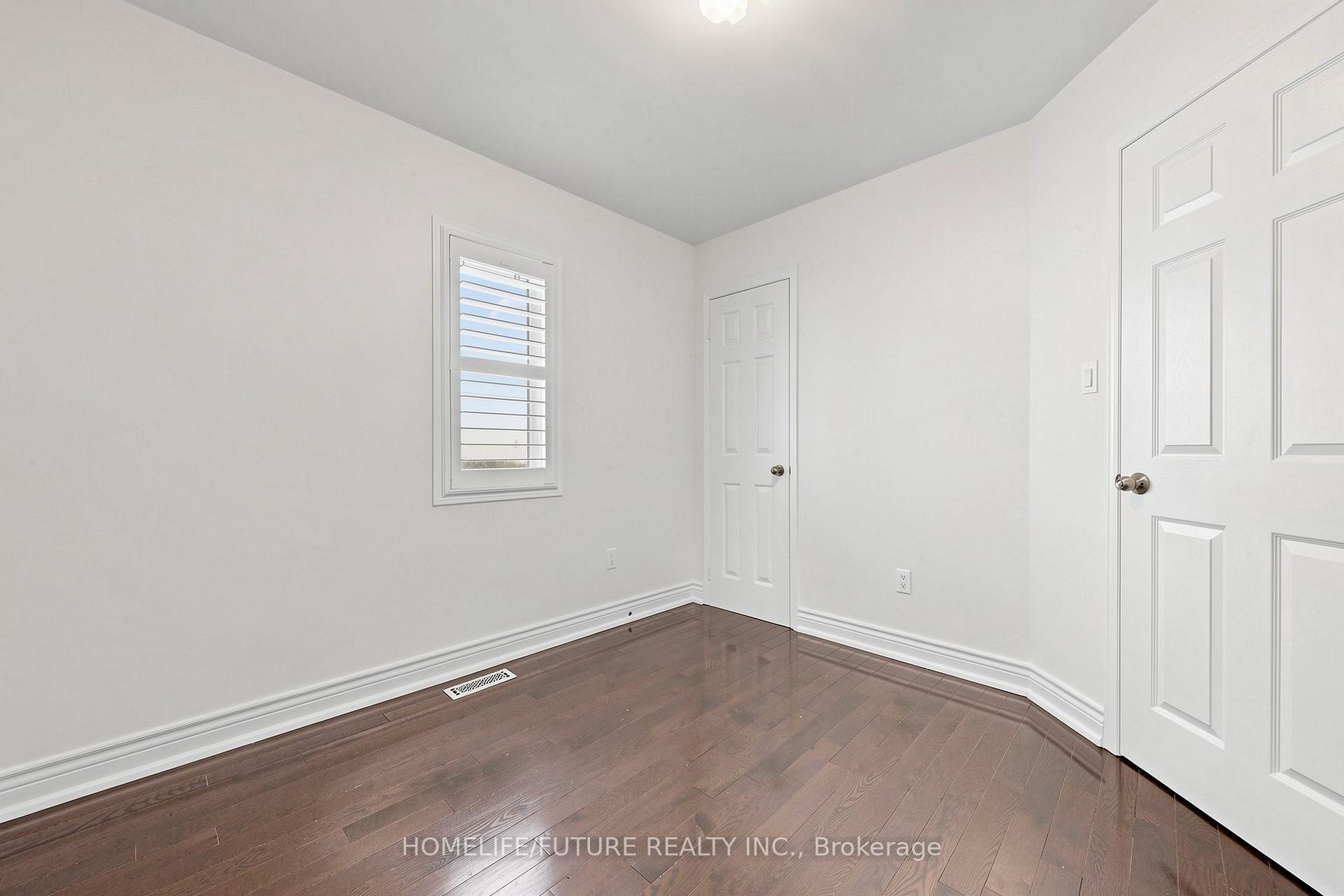 Photo 30 of 18 Holloway Road, Markham, Cedarwood — HOMEH