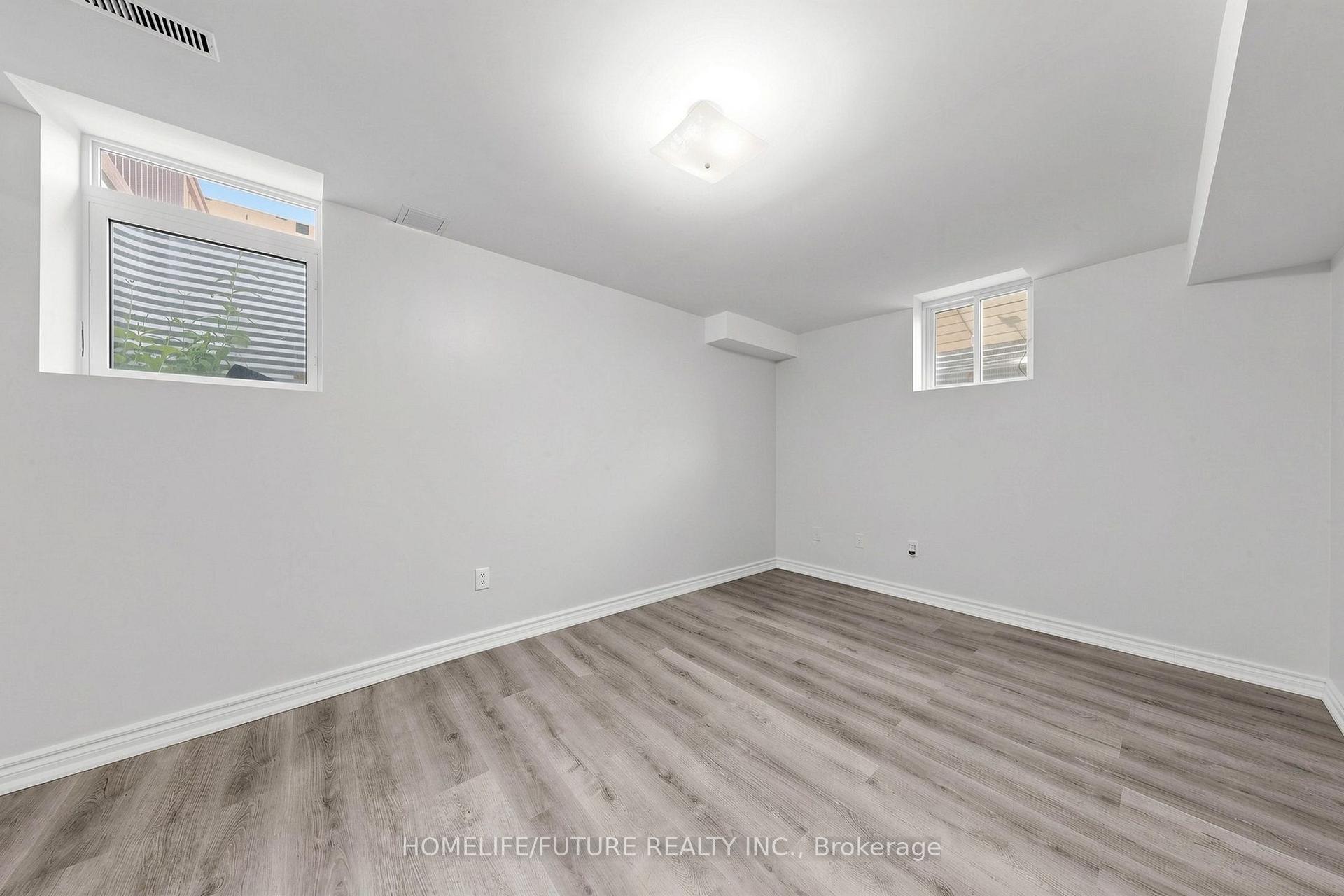 Photo 41 of 18 Holloway Road, Markham, Cedarwood — HOMEH