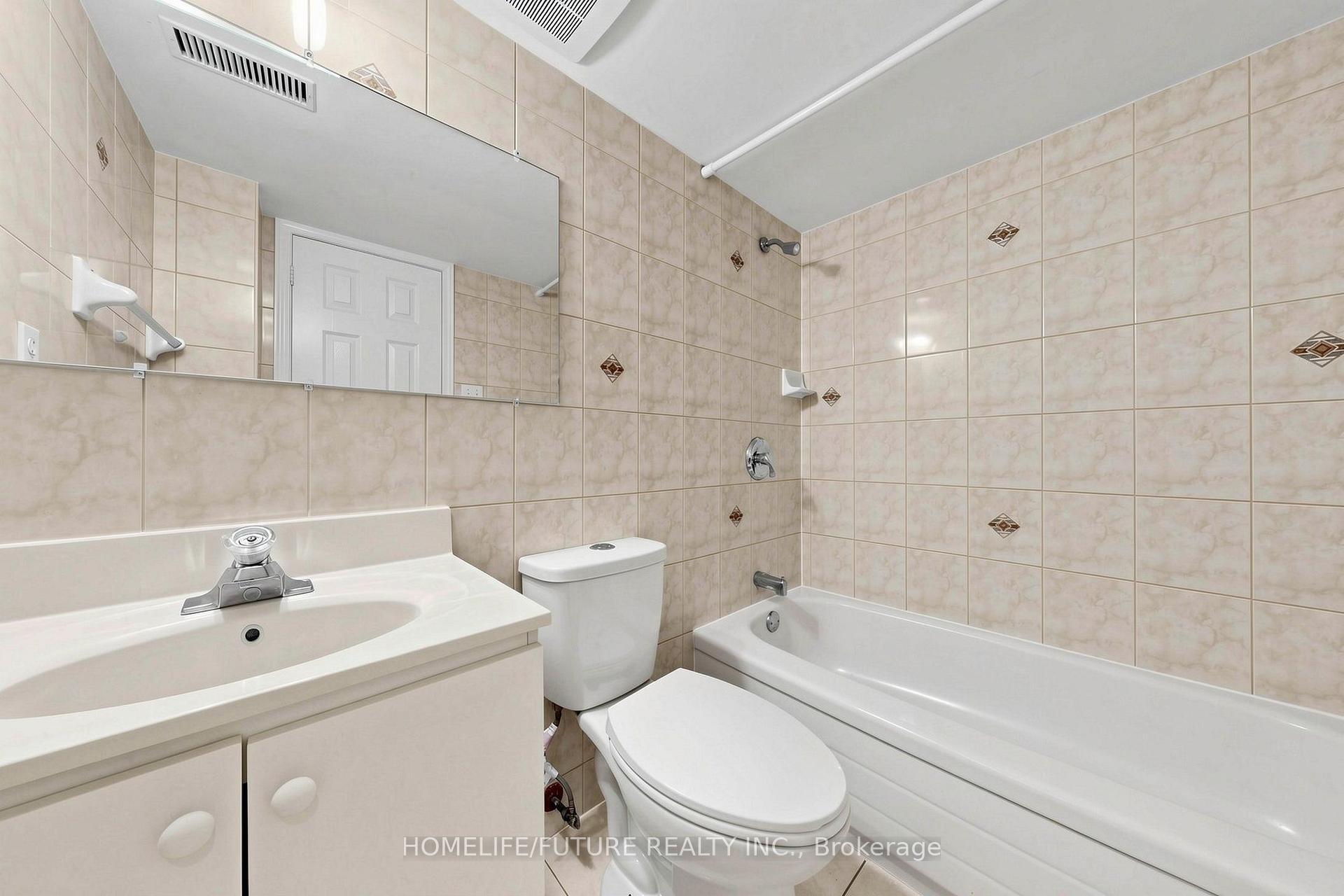 Photo 43 of 18 Holloway Road, Markham, Cedarwood — HOMEH