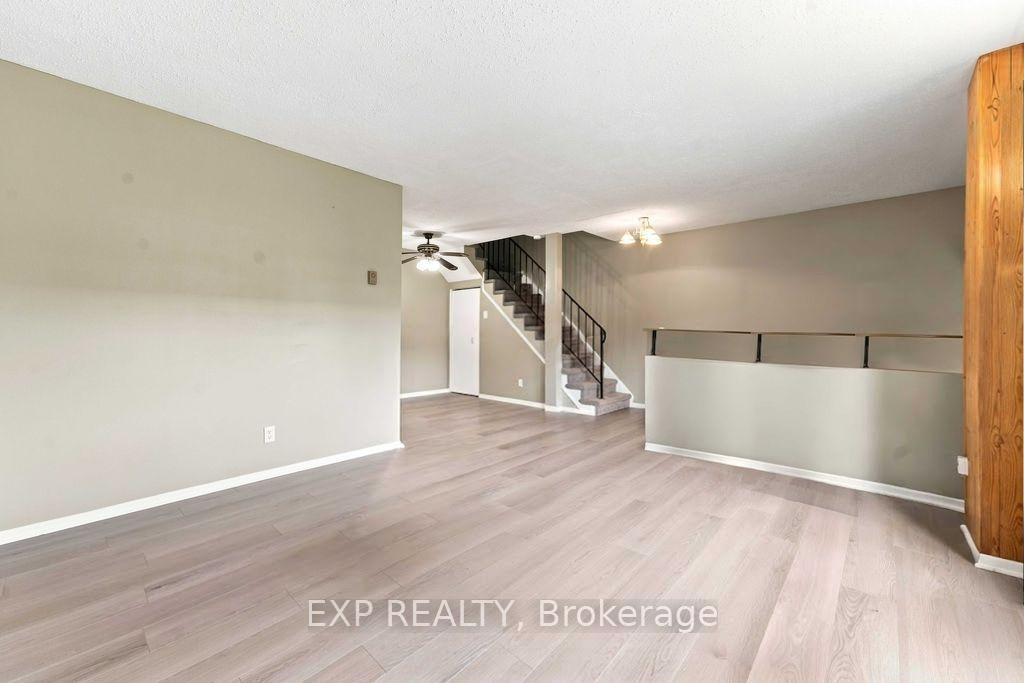 Photo 11 of Unit A, 30A Woodvale, Ottawa, Manordale — HOMEH
