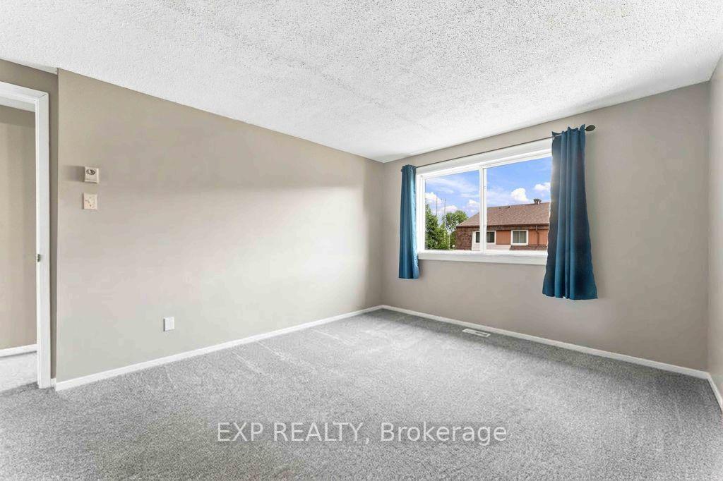Photo 18 of Unit A, 30A Woodvale, Ottawa, Manordale — HOMEH