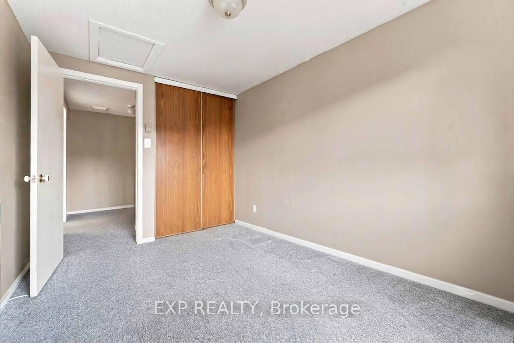 Photo 22 of Unit A, 30A Woodvale, Ottawa, Manordale — HOMEH