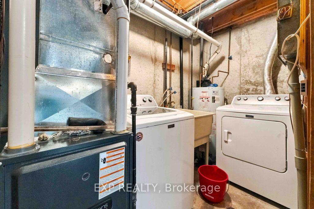 Photo 30 of Unit A, 30A Woodvale, Ottawa, Manordale — HOMEH