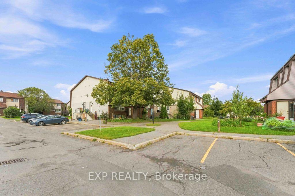 Photo 32 of Unit A, 30A Woodvale, Ottawa, Manordale — HOMEH