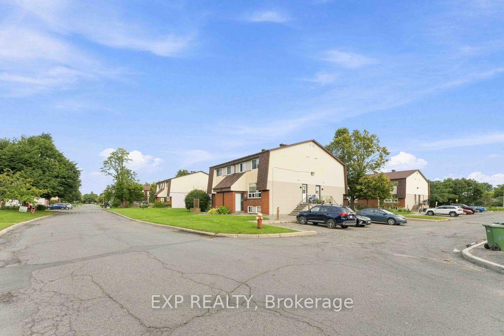 Photo 34 of Unit A, 30A Woodvale, Ottawa, Manordale — HOMEH