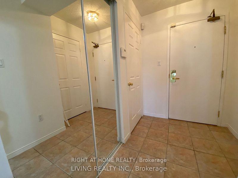 Photo 3 of Unit 508, 887 Bay Street, Toronto, Bay Street Corridor — HOMEH