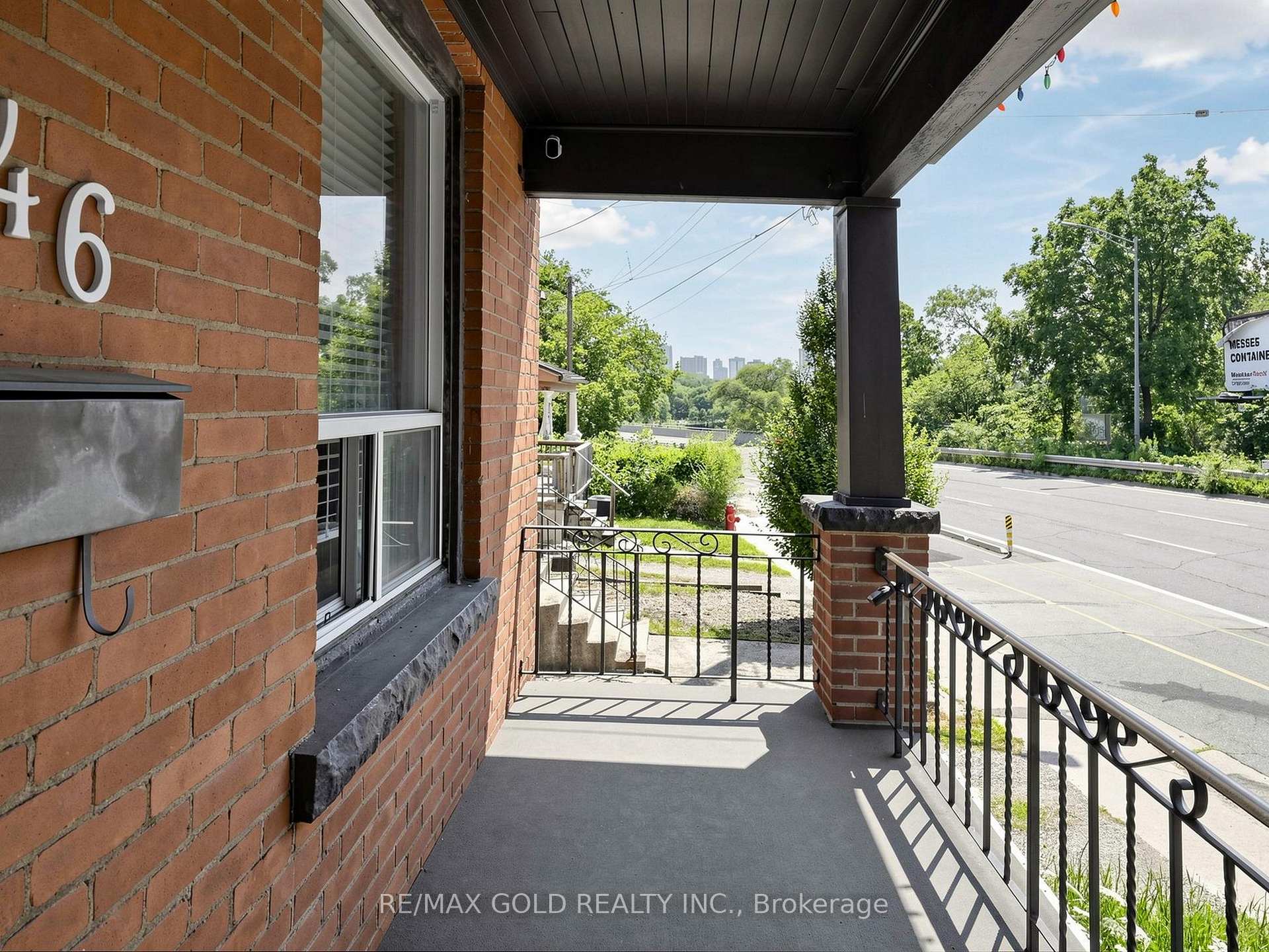 Photo 2 of 746 King Street W, Hamilton, Westdale — HOMEH