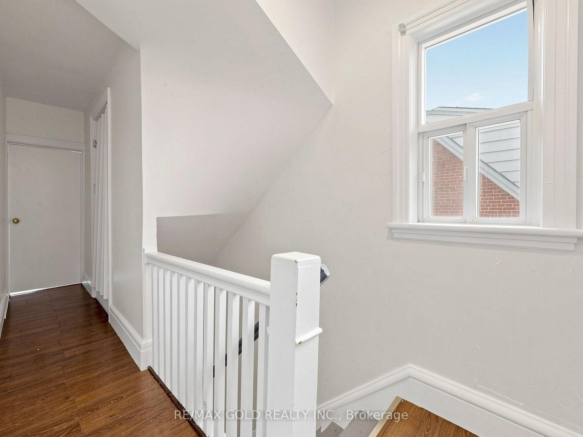 Photo 17 of 746 King Street W, Hamilton, Westdale — HOMEH