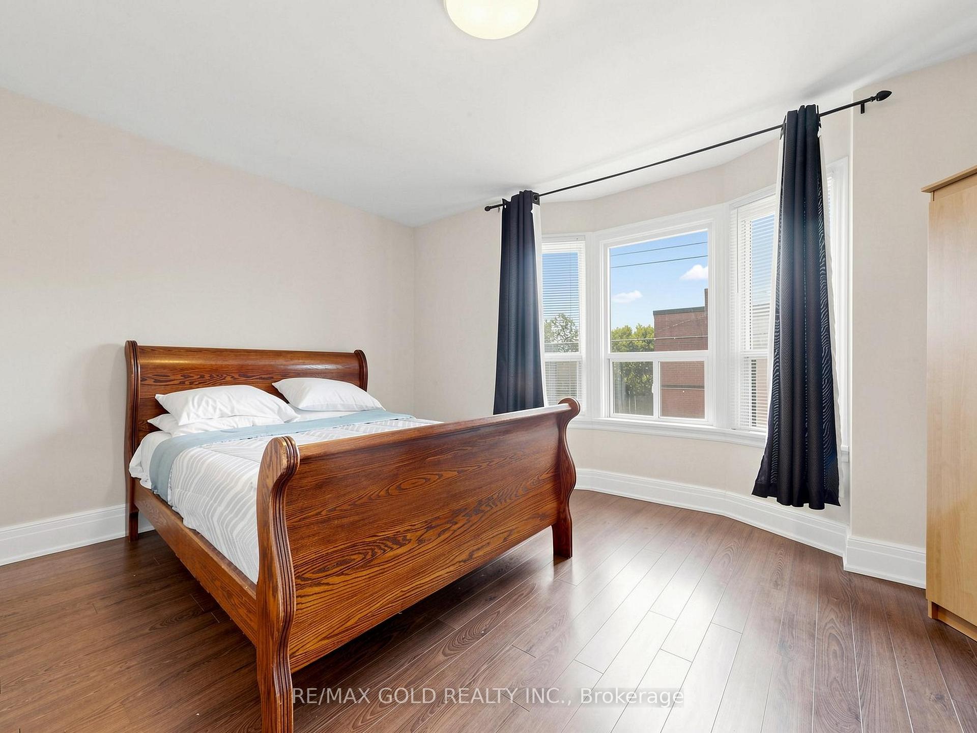 Photo 24 of 746 King Street W, Hamilton, Westdale — HOMEH