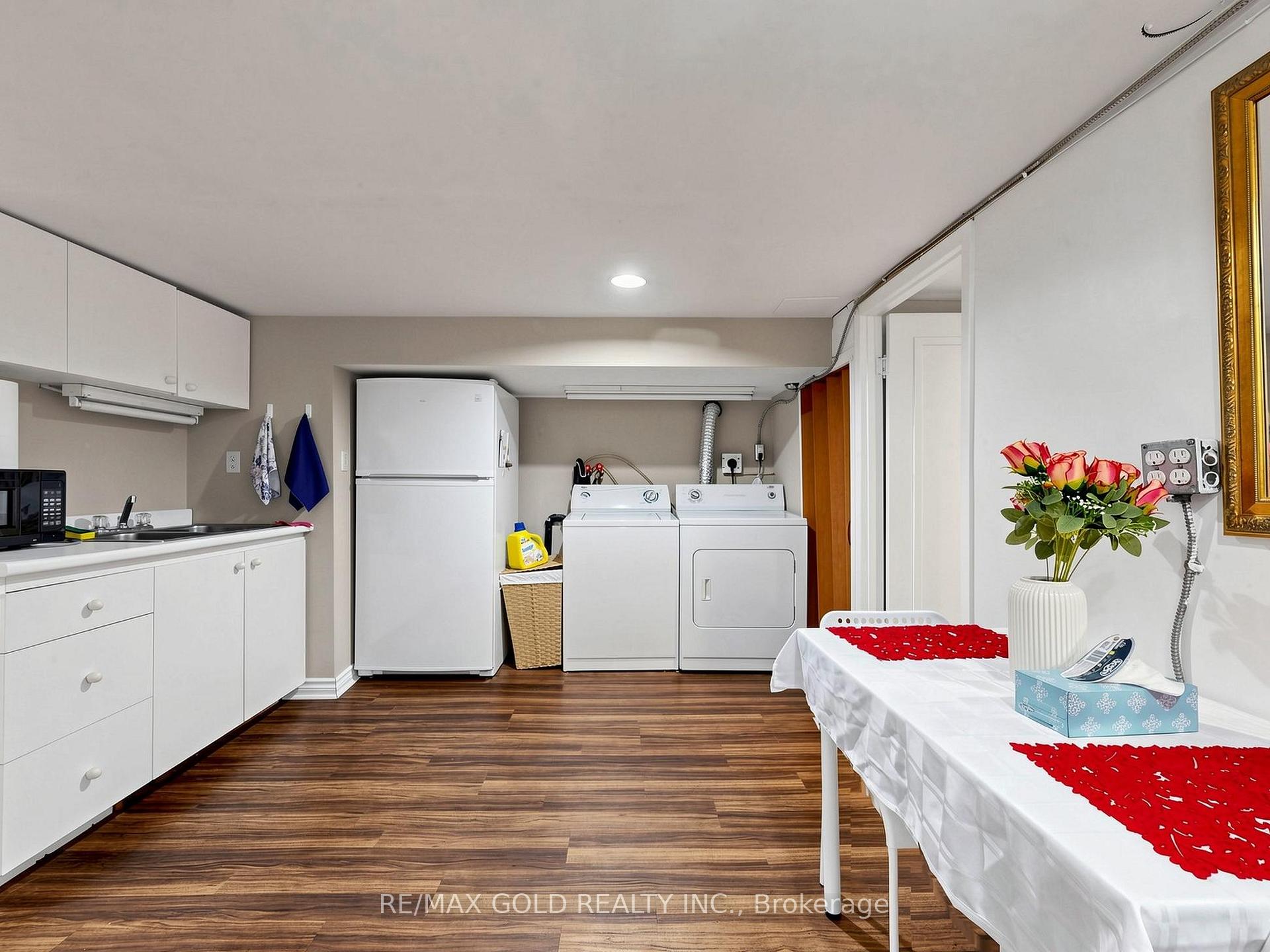 Photo 32 of 746 King Street W, Hamilton, Westdale — HOMEH